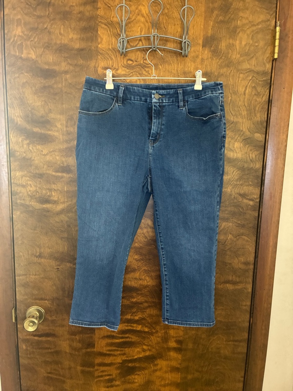 Chico's Dark Blue Cropped Stretch Denim Jeans